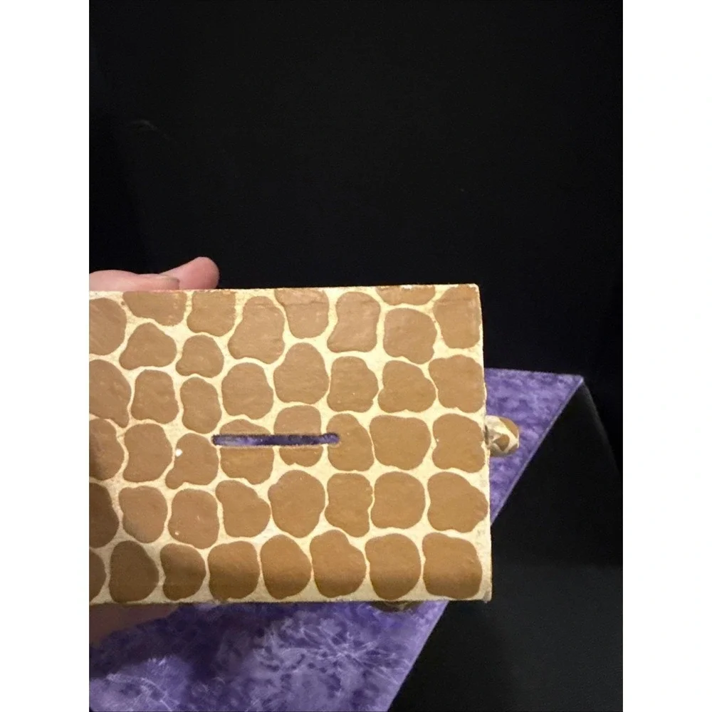 Vintage Square Shape Giraffe Wood Coin Money Bank Hand Carved 9 Inch‎ READ